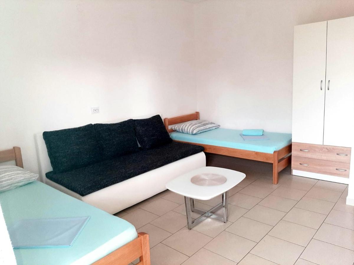Apartments Dado 诺瓦利娅 外观 照片